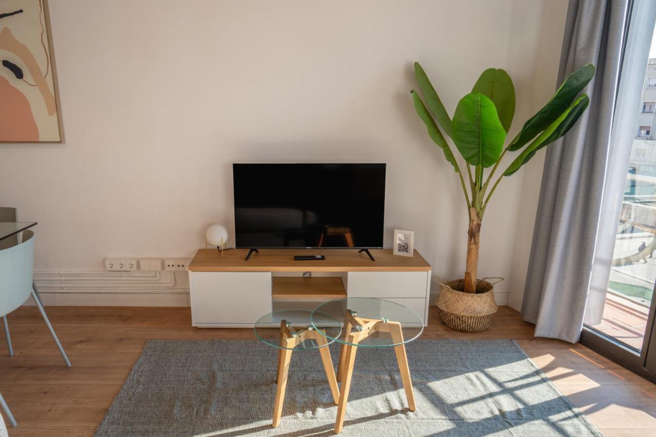 Feelathome Stadium Apartments L'Hospitalet de Llobregat Dış mekan fotoğraf