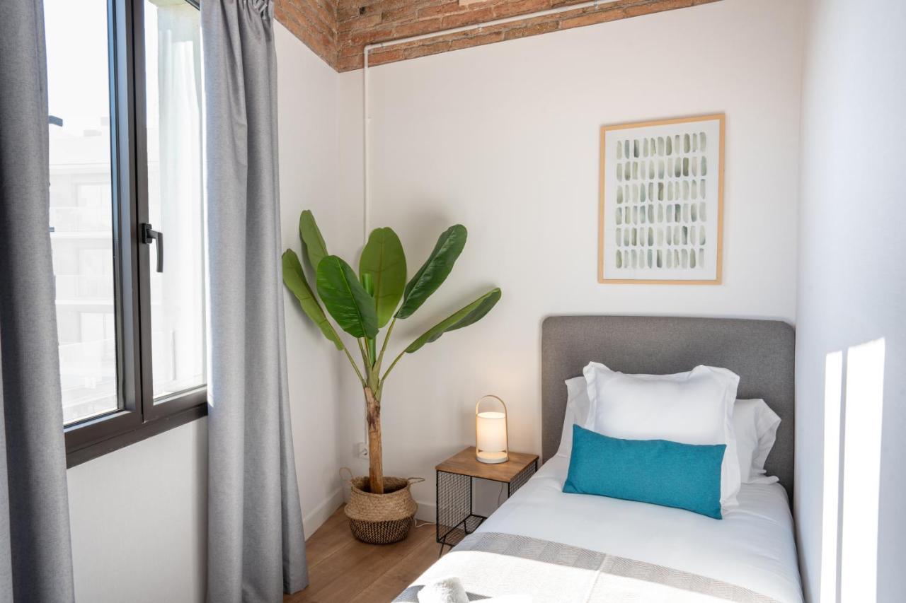 Feelathome Stadium Apartments L'Hospitalet de Llobregat Dış mekan fotoğraf