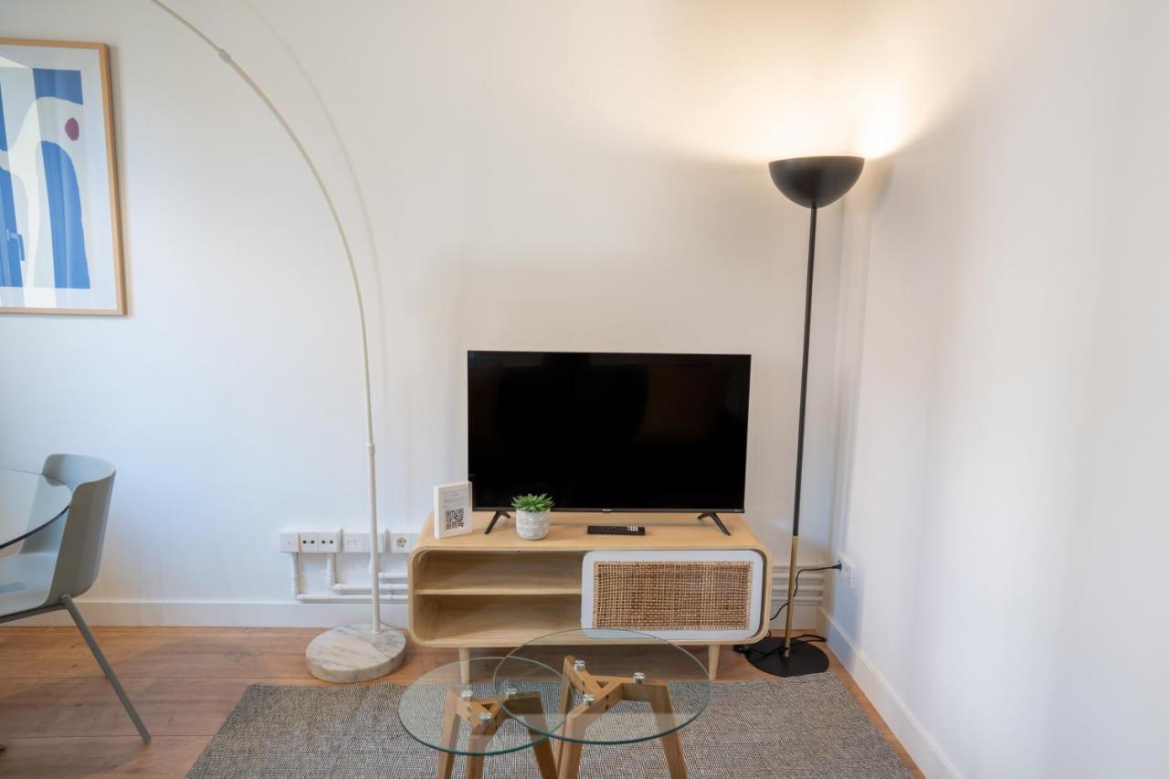Feelathome Stadium Apartments L'Hospitalet de Llobregat Dış mekan fotoğraf